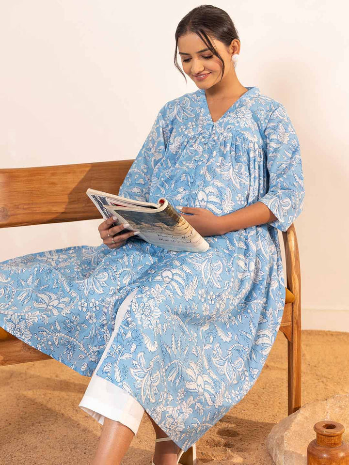 Sky Blue Cotton Floral Printed A-Line Maternity Kurta  - By Janasya