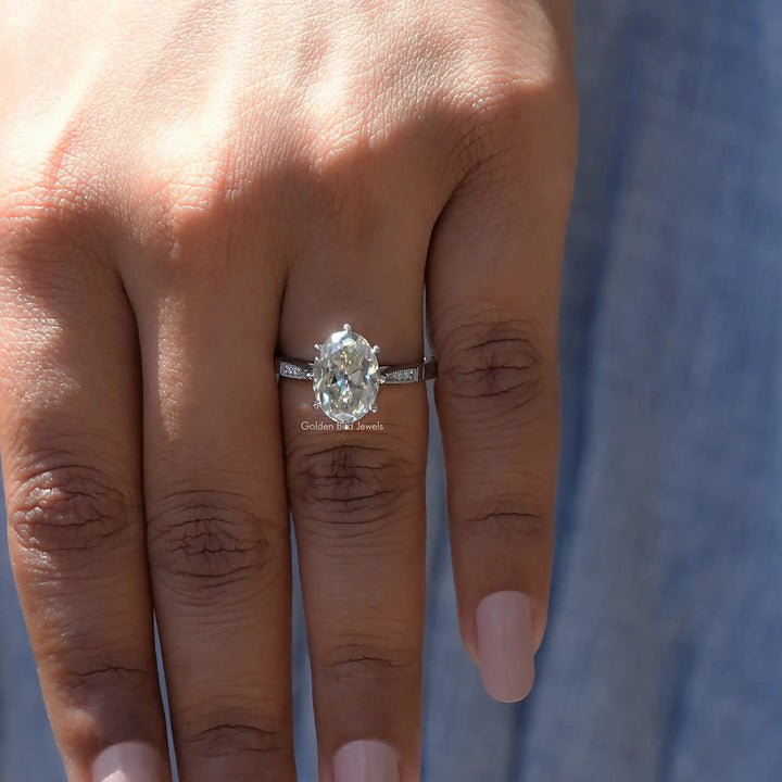 Milgrain Old Mine Oval Moissanite Accent Ring