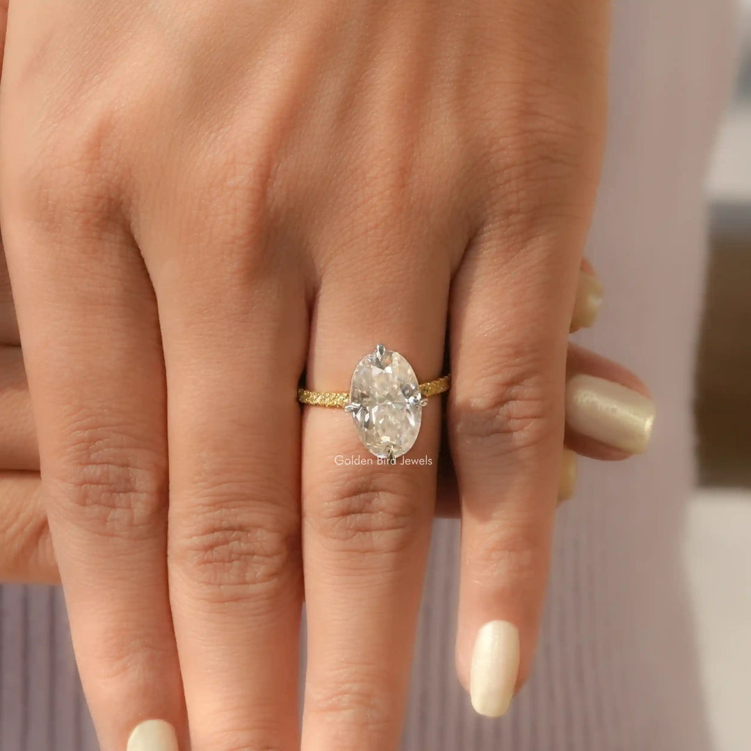 Crushed Ice Oval Moissanite Engagement Ring