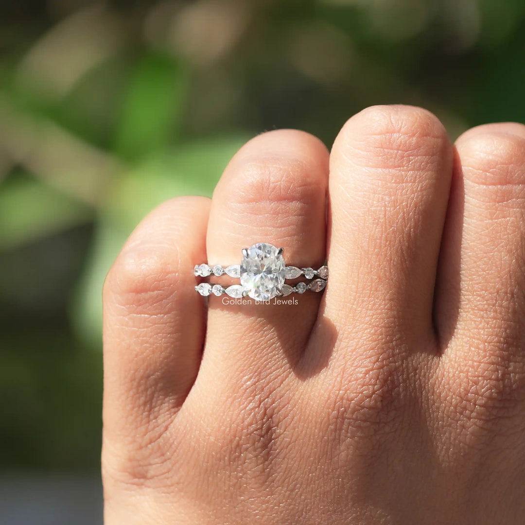 Oval Cut Moissanite Bridal Ring Set