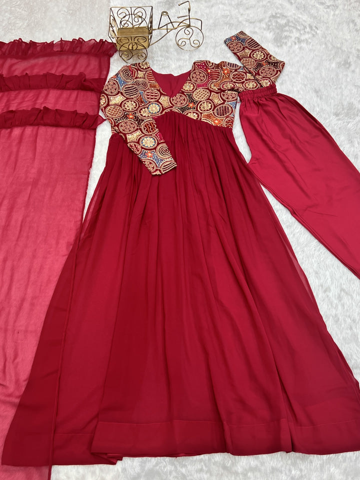 RED COLOR  HEAVY PURE FOX GEORGETTE FABRIC FIT KURTA SET