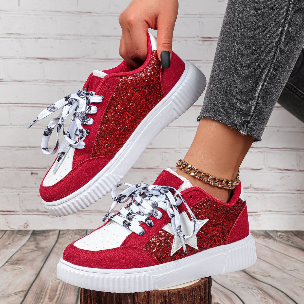 Women's Plus Size Trendy Sequins Skate Shoes - Soft Cushioned Lace-Up Casual Sneakers for Unisex Couples, Outdoor & School Streetwear
