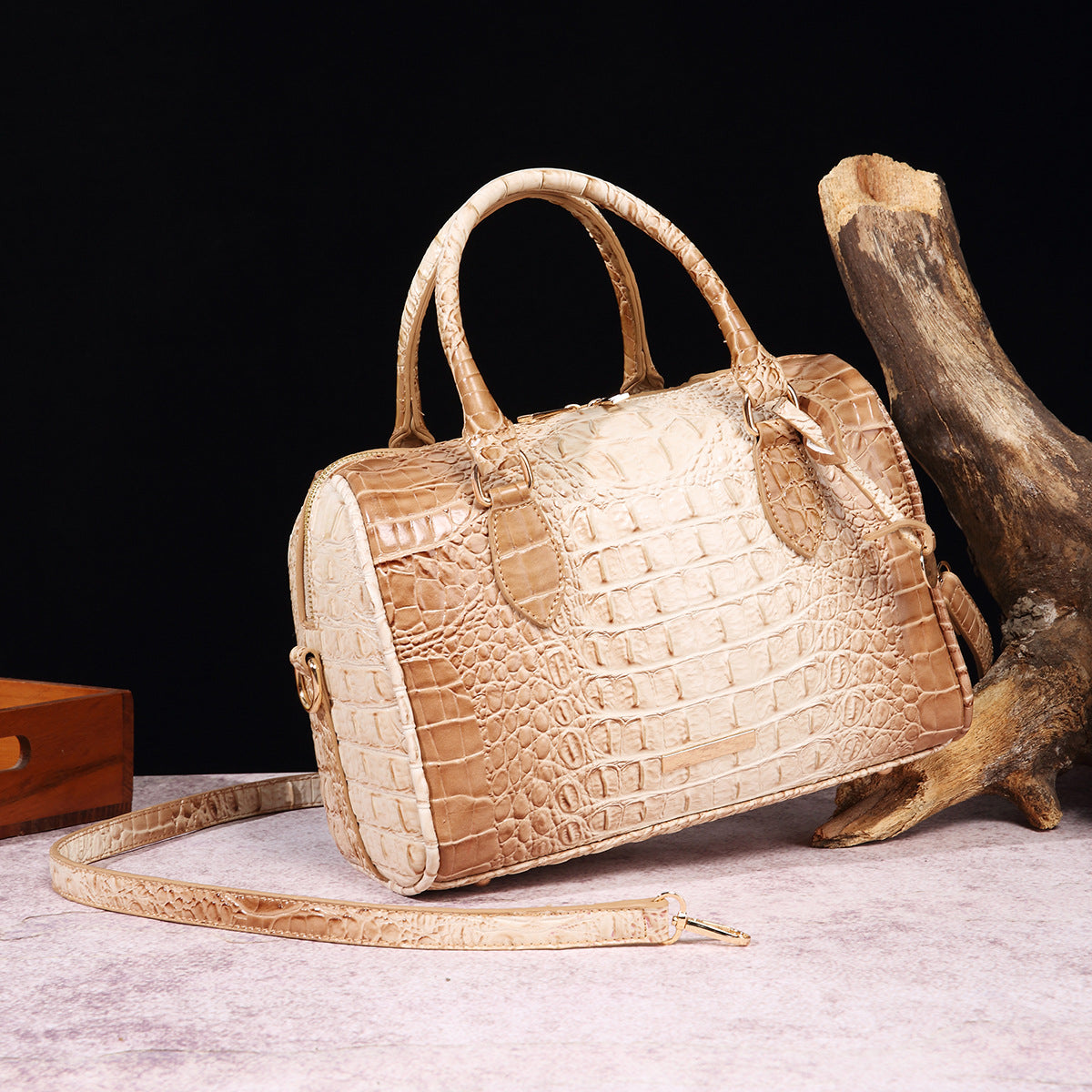 Women's Vintage Crocodile-Embossed Crossbody Bag – Travel-Ready Underarm Handbag