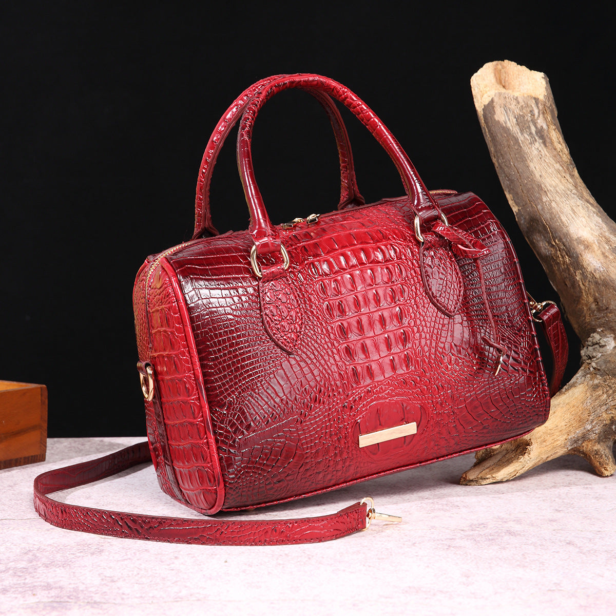 Women's Vintage Crocodile-Embossed Crossbody Bag – Travel-Ready Underarm Handbag