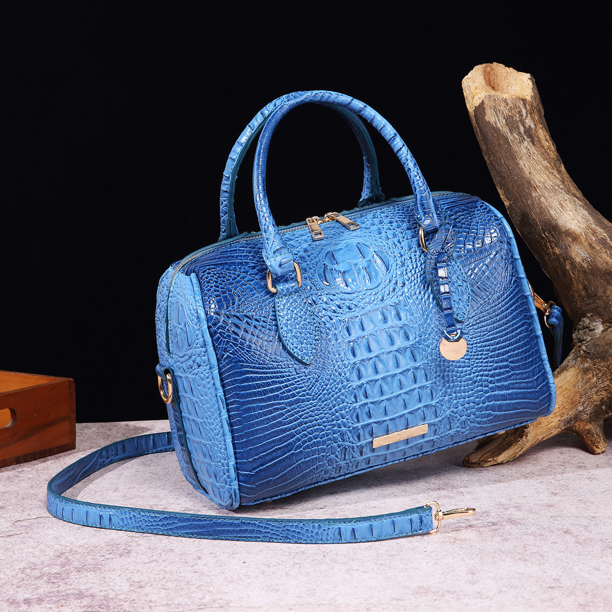 Women's Vintage Crocodile-Embossed Crossbody Bag – Travel-Ready Underarm Handbag