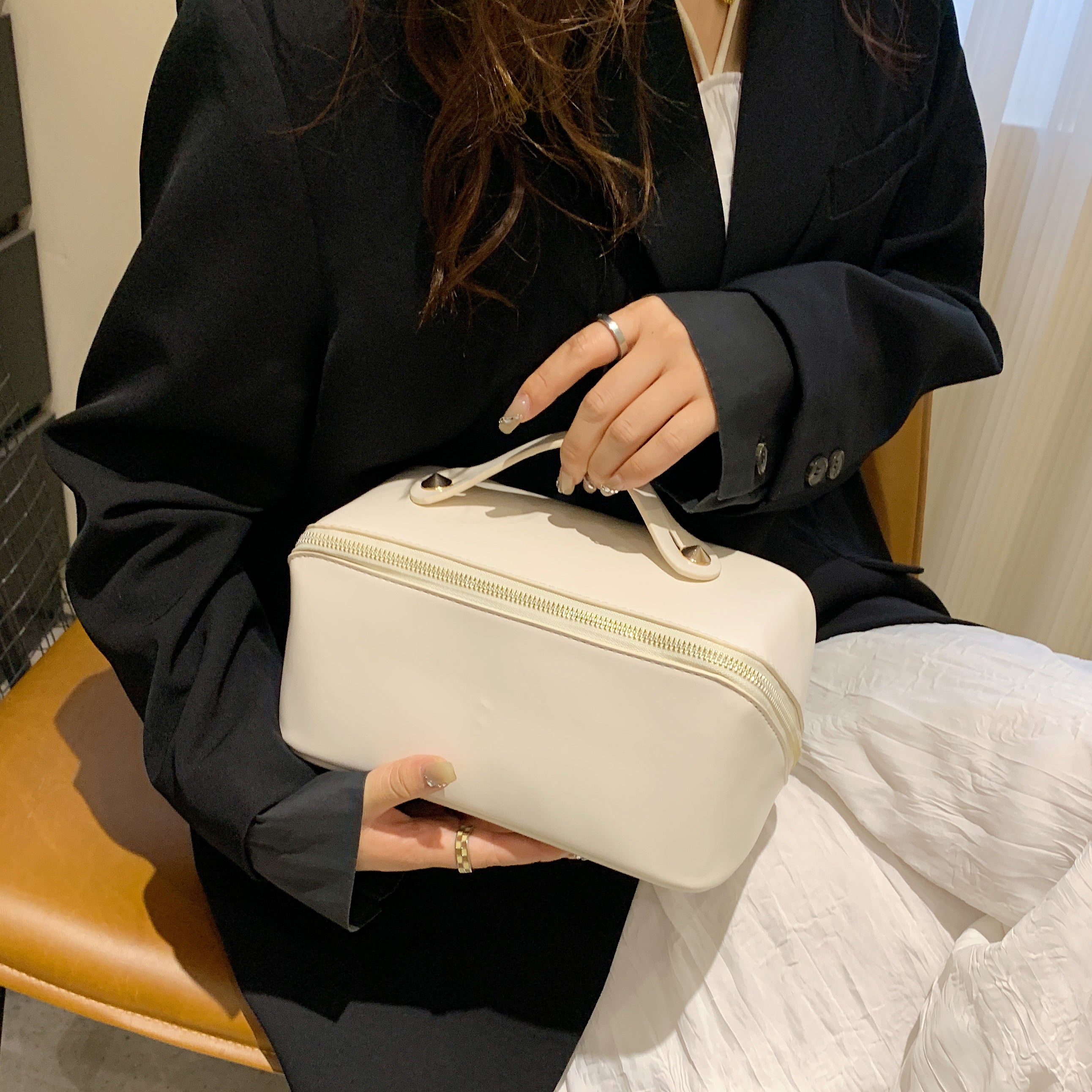 Tinah | Makeup Pouch  - By Qivii