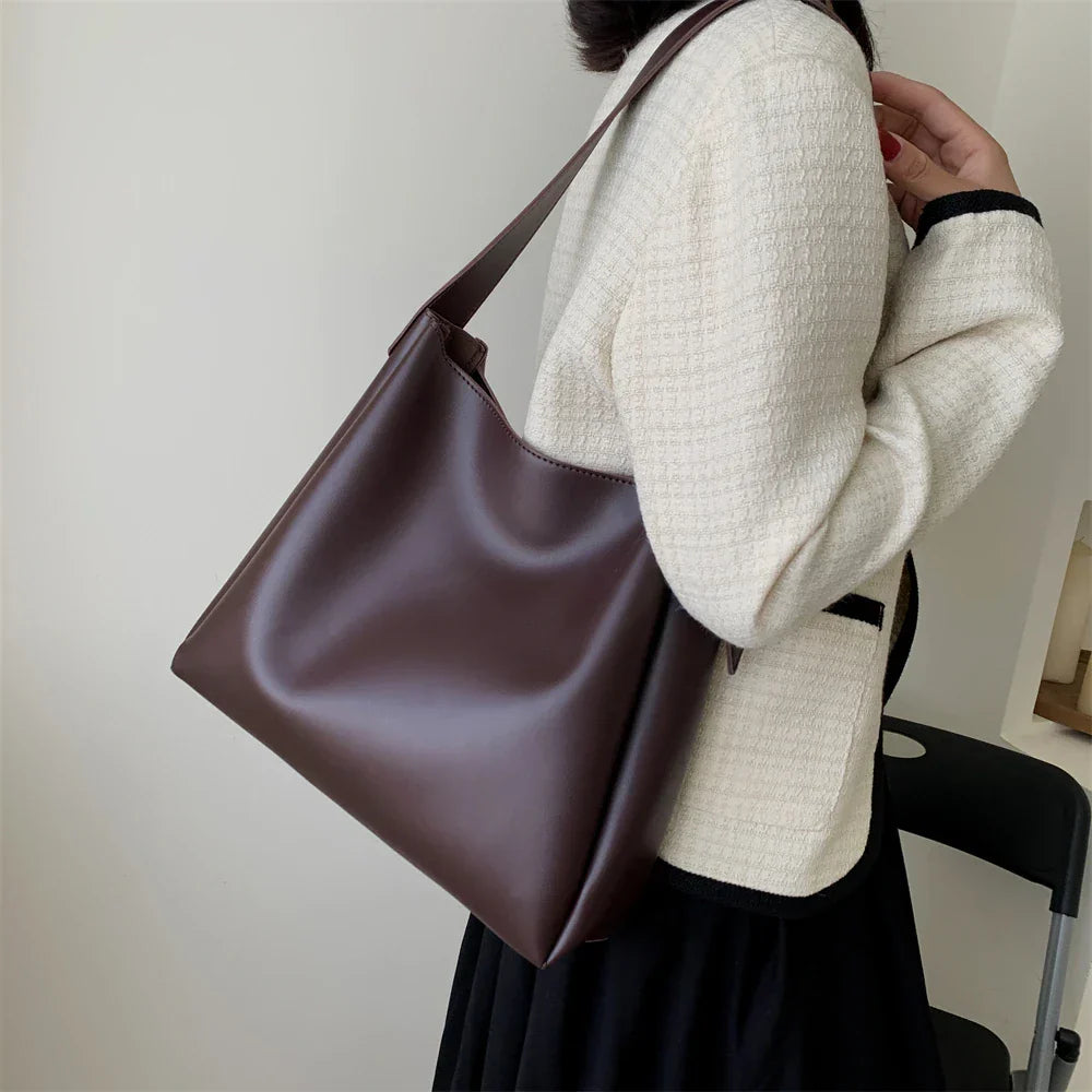 Maud | Hobo Bag  - By Qivii
