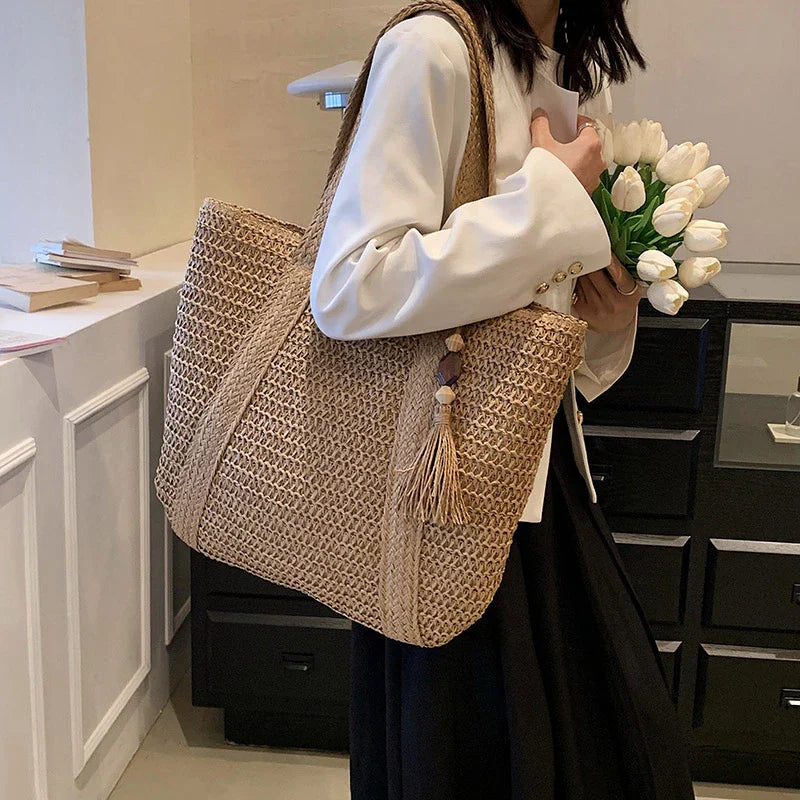 Totah | Tote Bag  - By Qivii