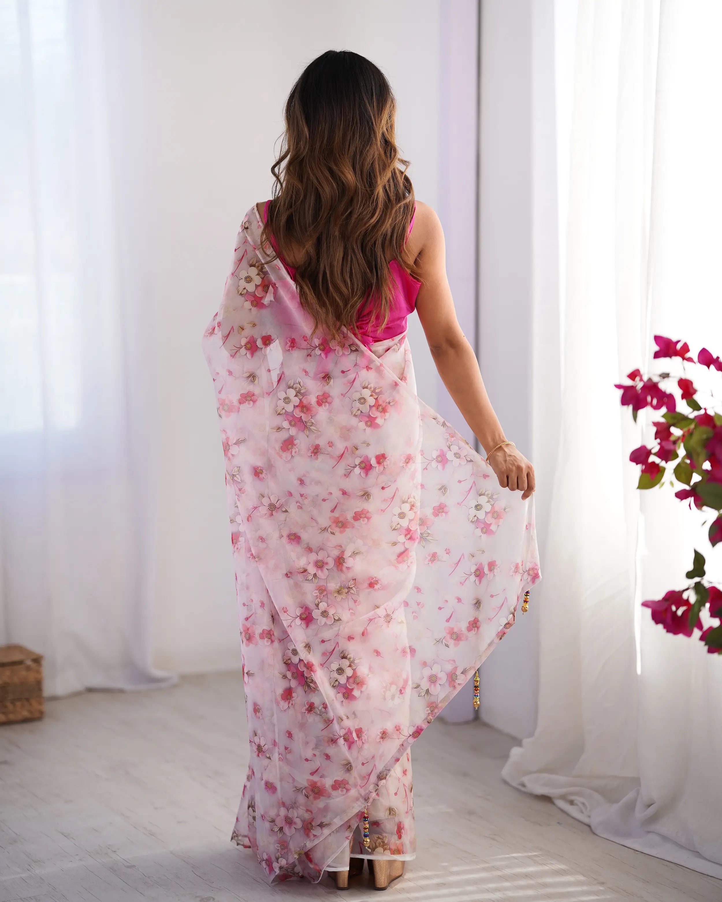 Greyish Pink Floral Printed Organza Saree - qivii