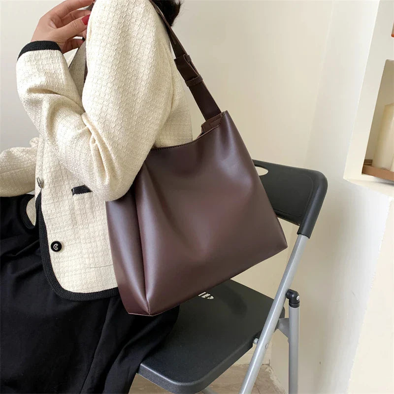 Maud | Hobo Bag  - By Qivii