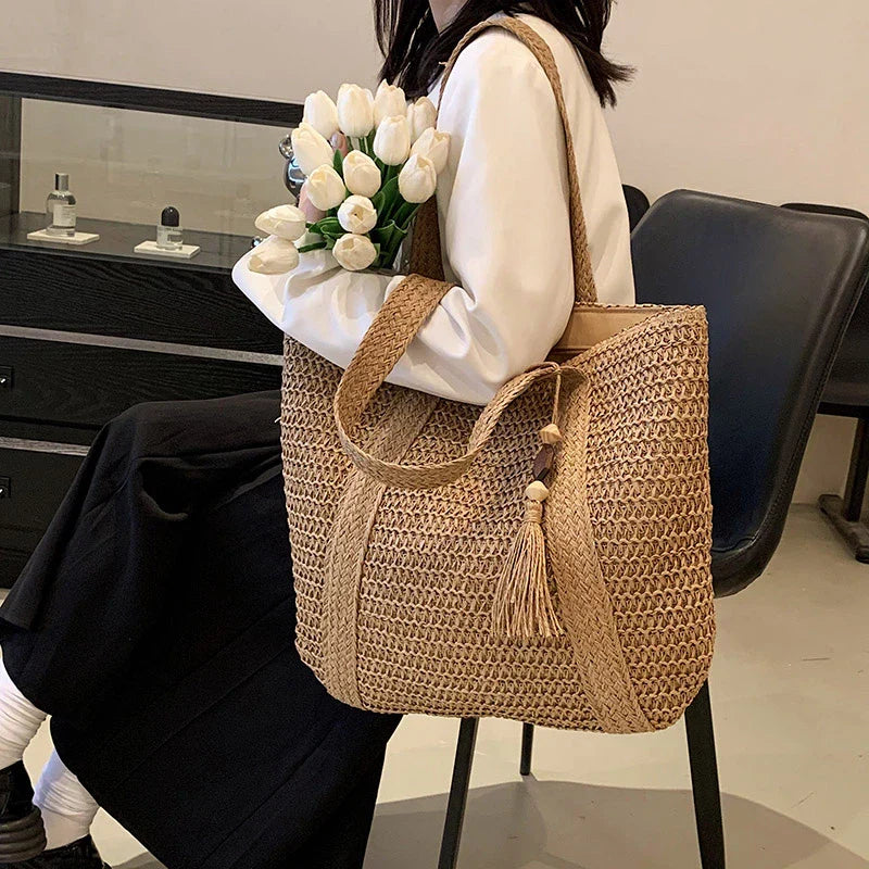 Totah | Tote Bag  - By Qivii
