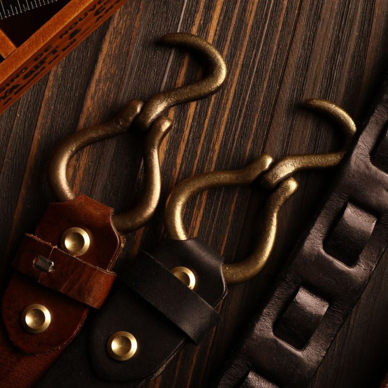 Cowhide Hook Belt  - By Qivii