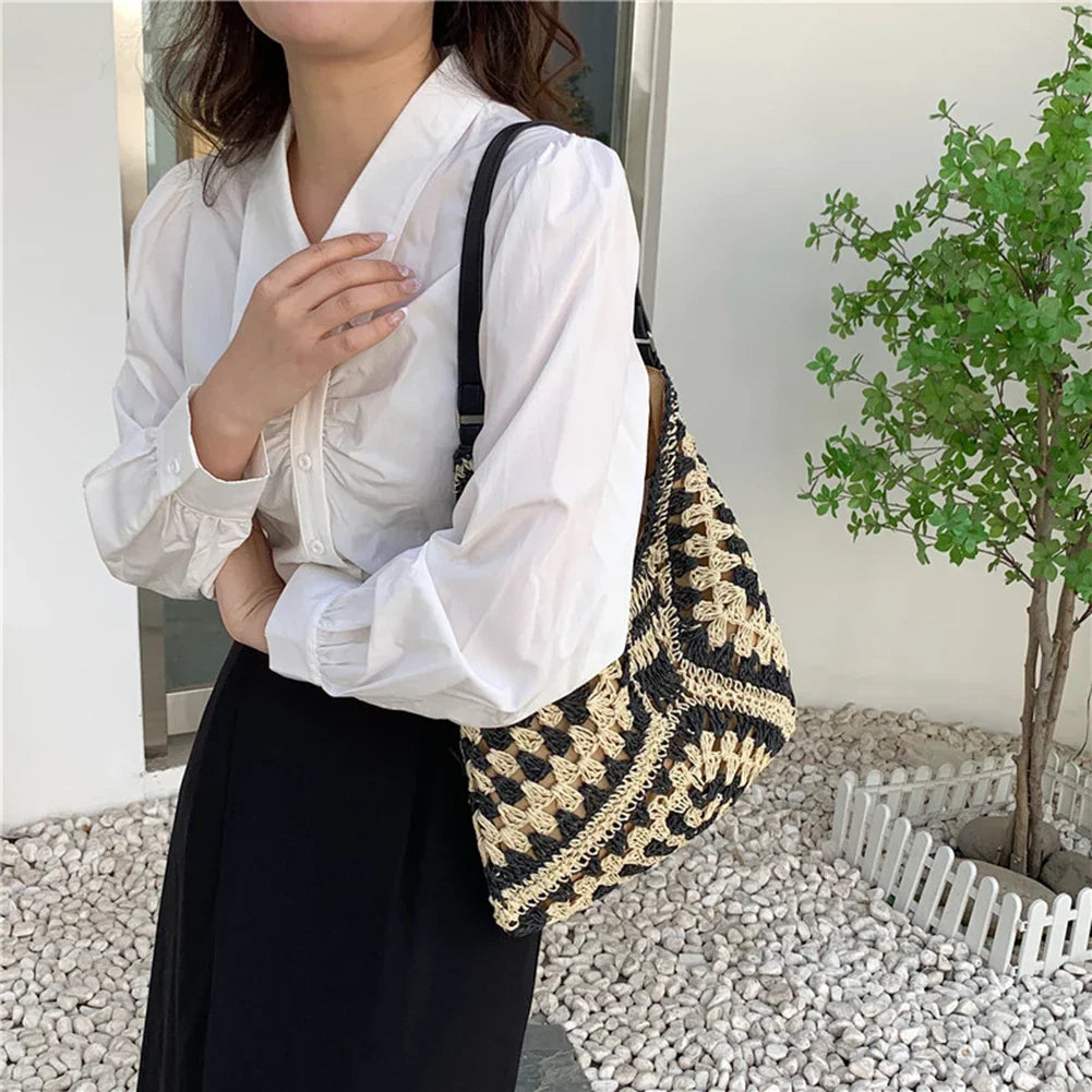 Blana | Tote Bag  - By Qivii