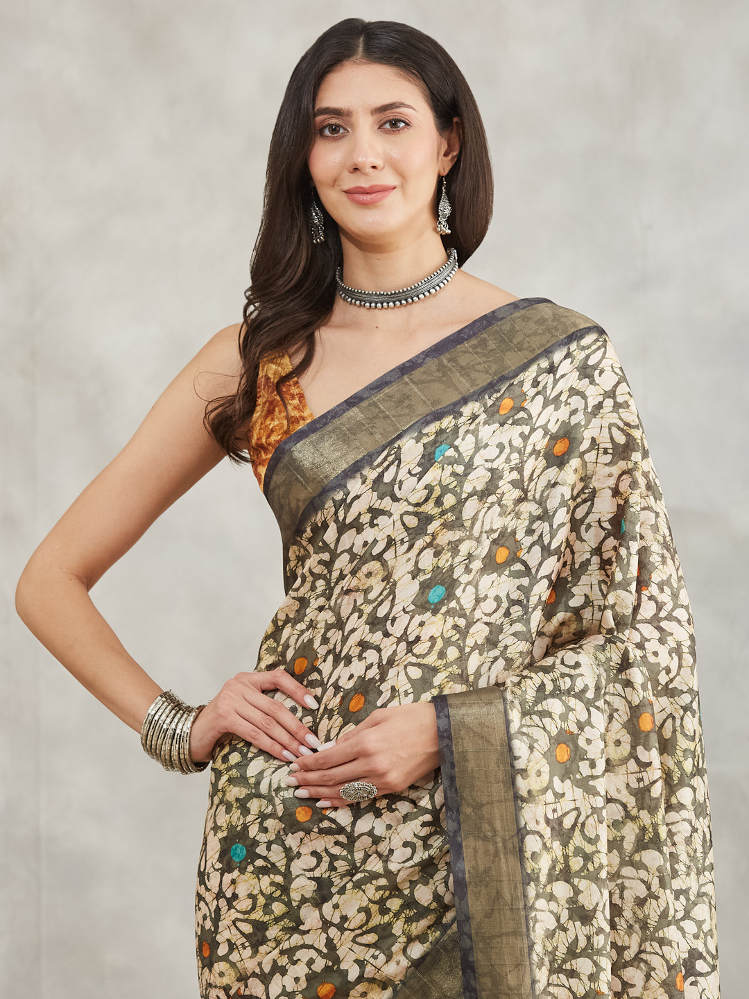 Janasya Women's Olive Green Silk Blend Floral Printed Printed Saree with Blouse Piece - qivii