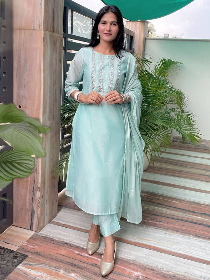 Aqua Chanderi Silk Solid Kurta with Pant and Dupatta  - By Janasya