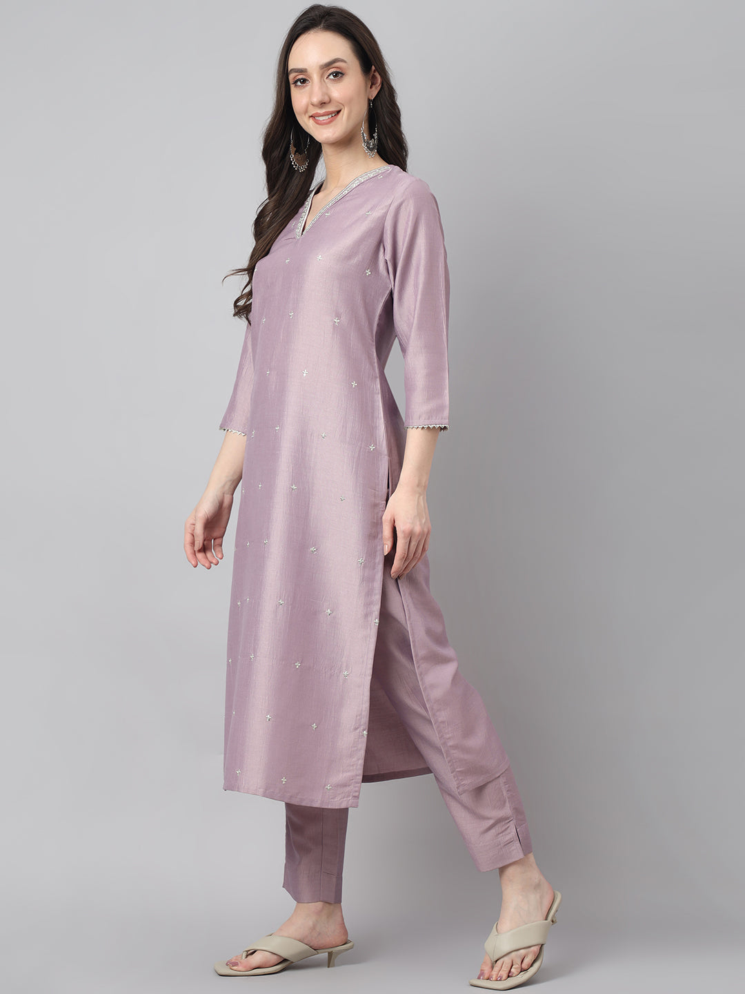 Women's Lavender Chinon Embellished Kurta with Pant and Dupatta  - By Janasya