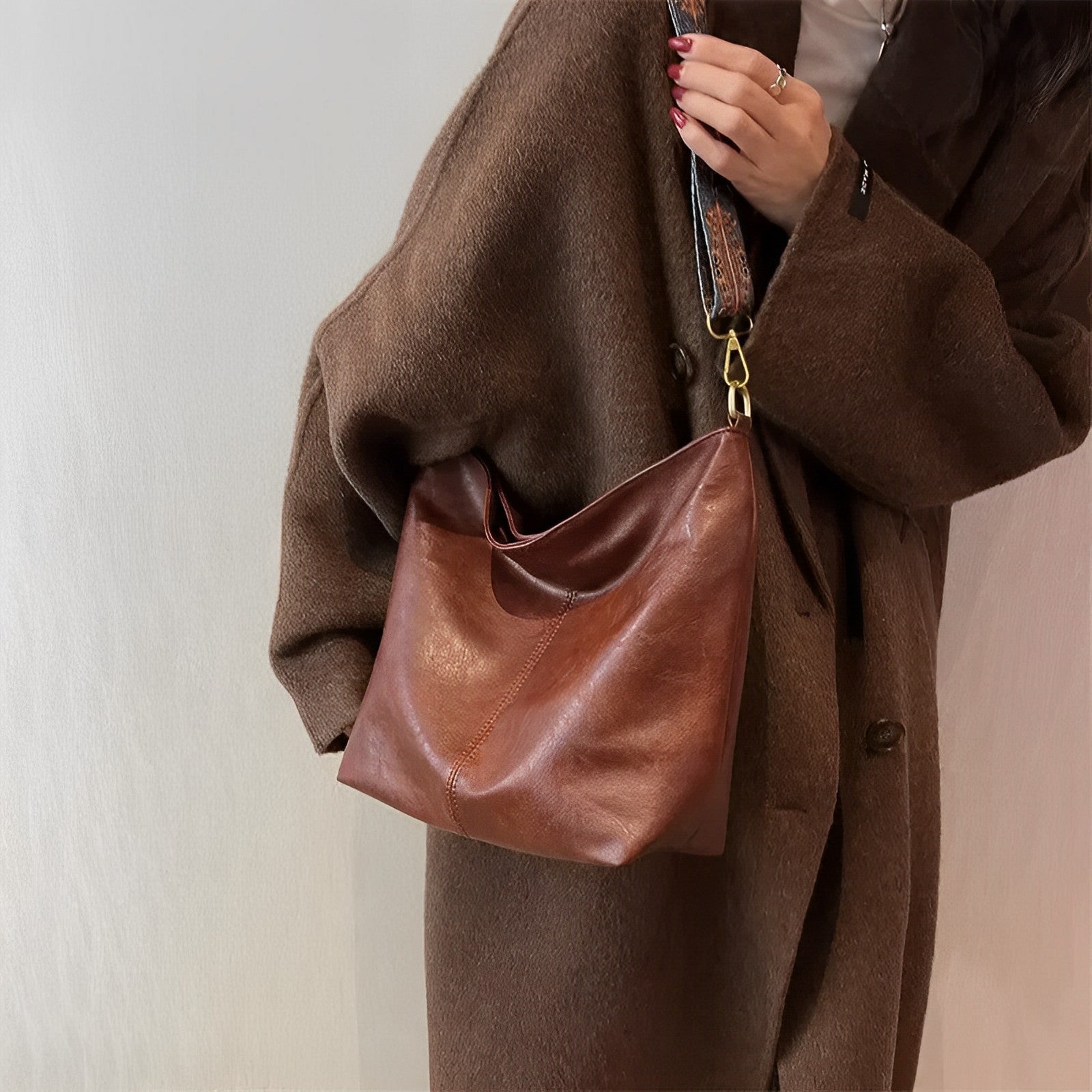 Boyah | Crossbody Bag  - By Qivii