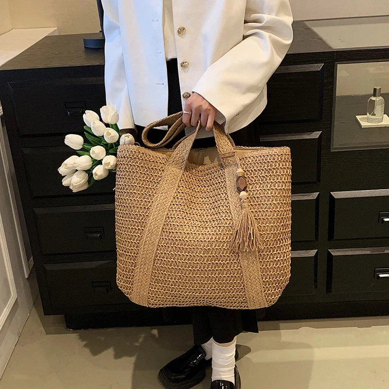 Totah | Tote Bag  - By Qivii