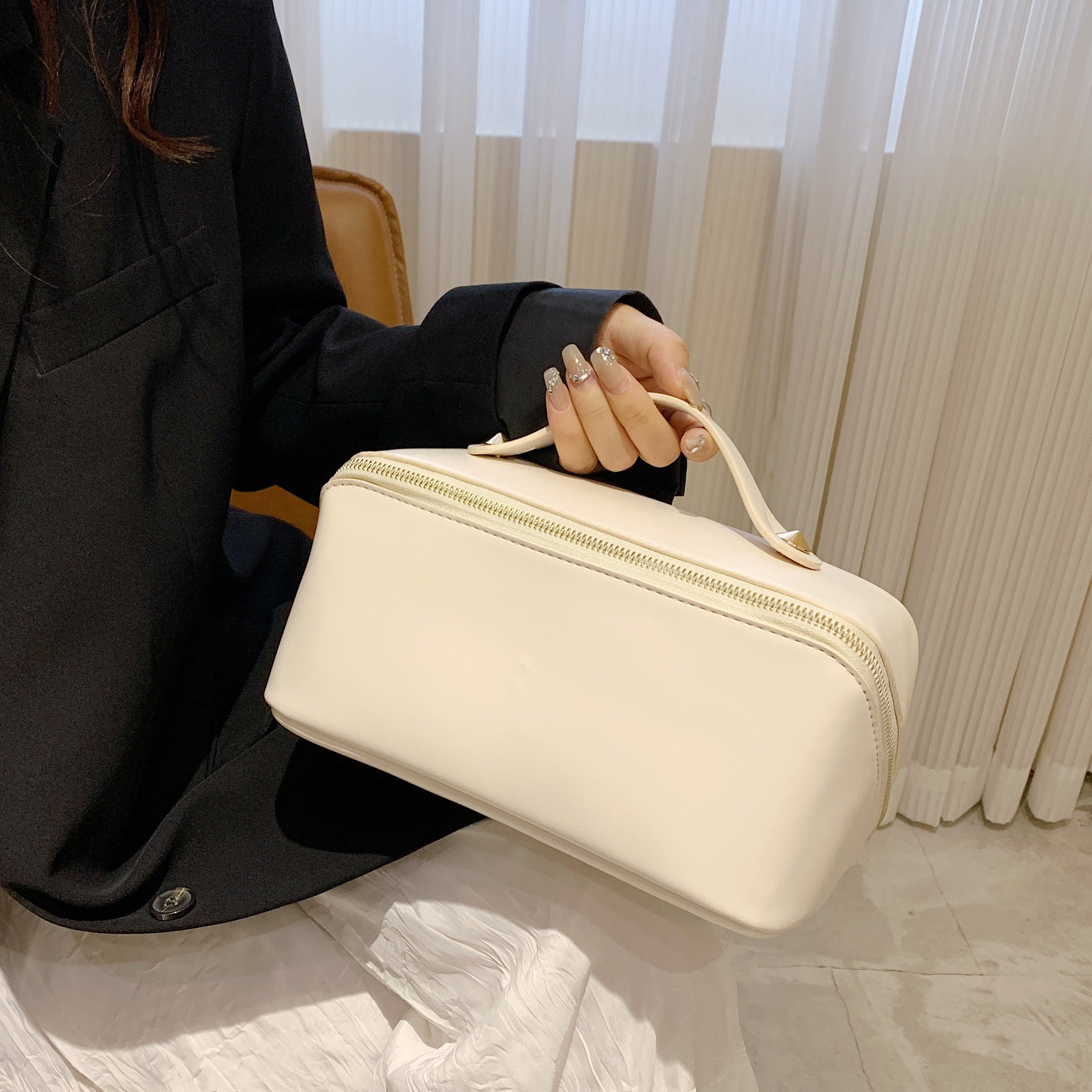 Tinah | Makeup Pouch  - By Qivii