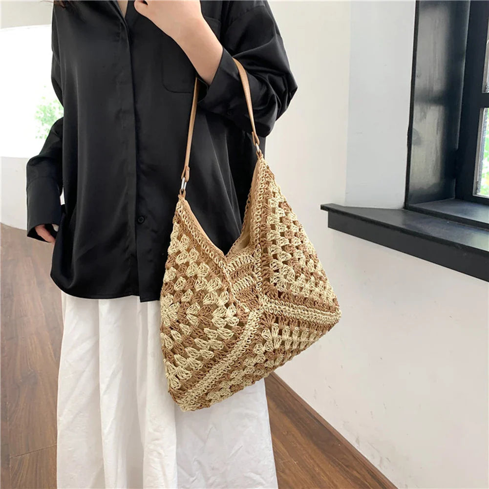 Blana | Tote Bag  - By Qivii