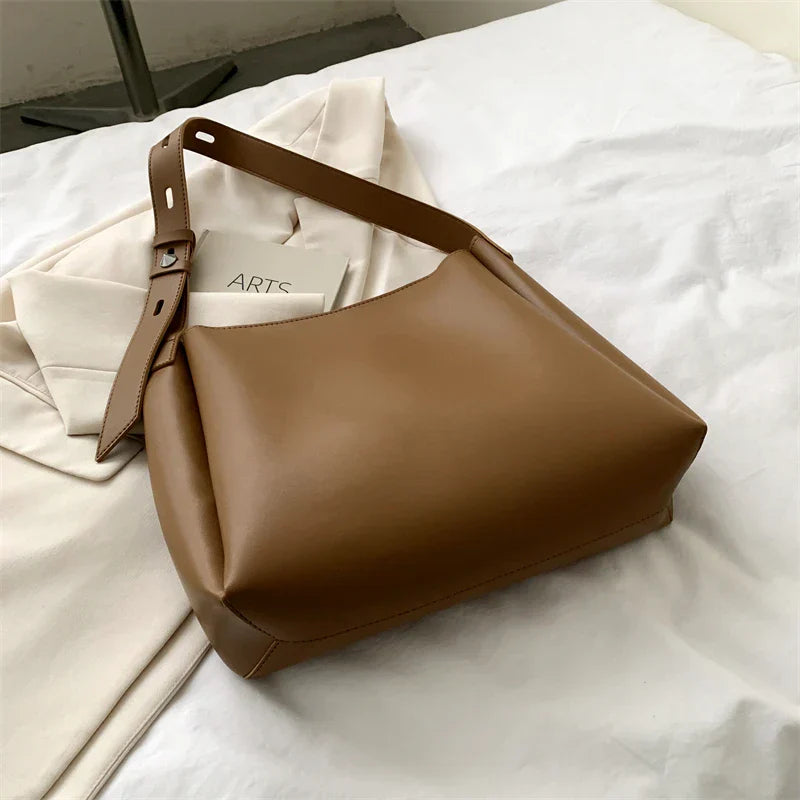 Maud | Hobo Bag  - By Qivii