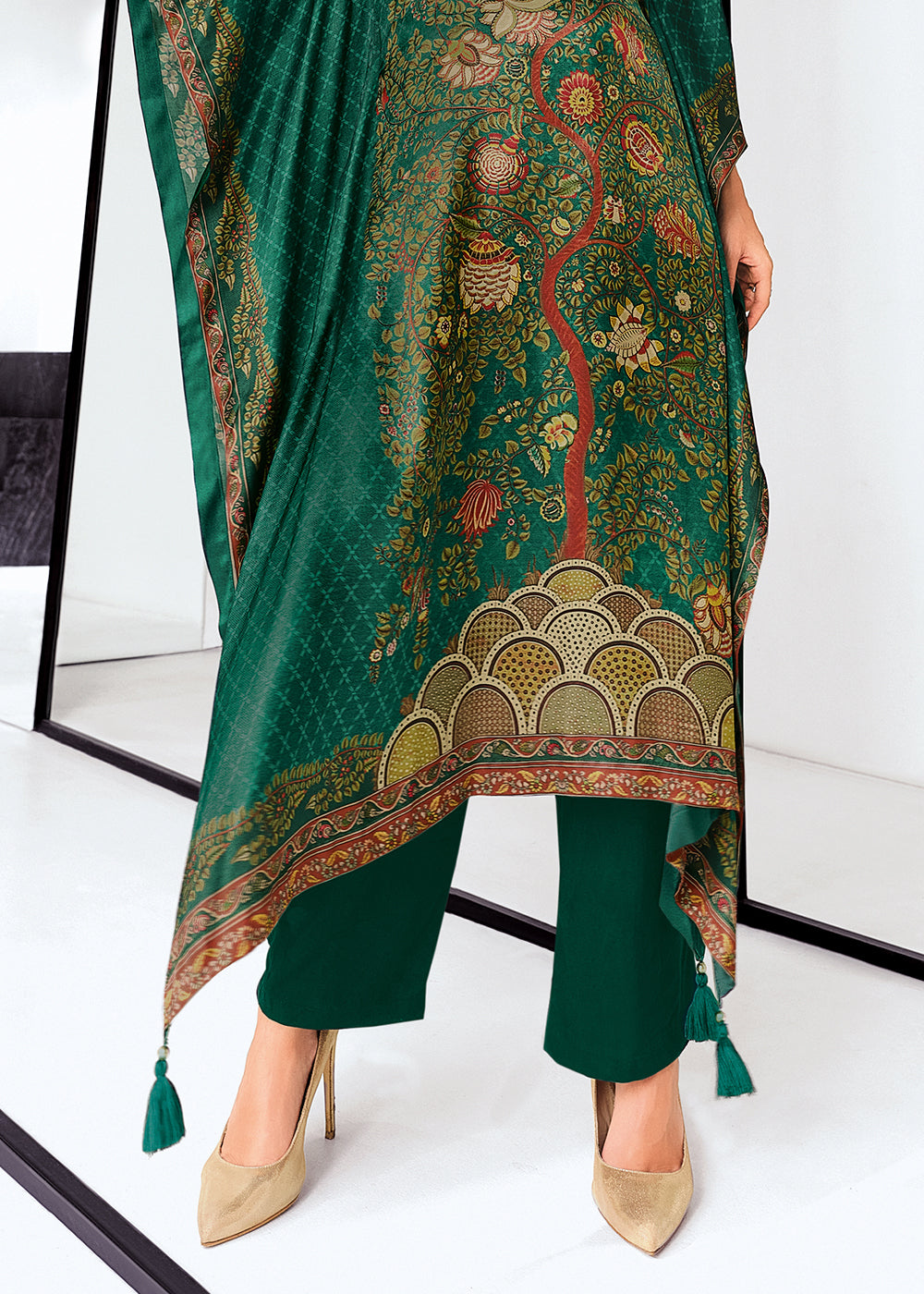 Castleton Green Digitally Printed Gaji Silk Kaftan Set By Qivii