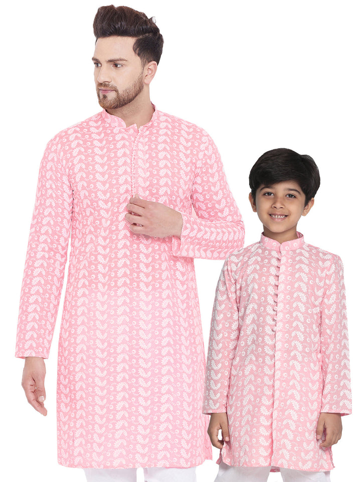 VASTRAMAY Pink Pure Cotton Chikankari Kurta Blend Baap Beta Set