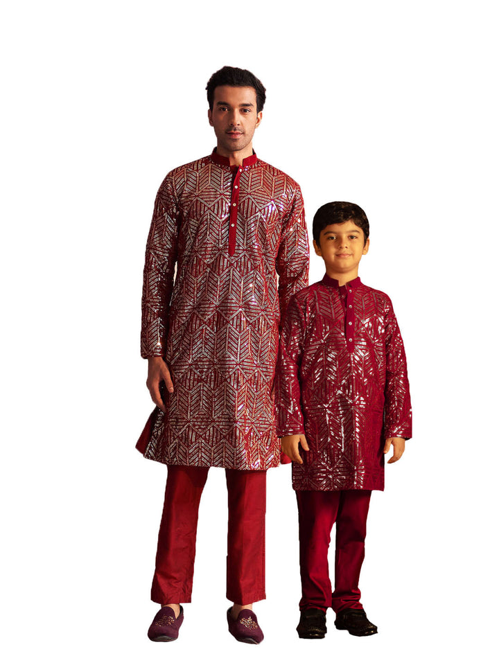 VASTRAMAY Maroon Georgette Embroidered Kurta Pyjama Baap Beta Set