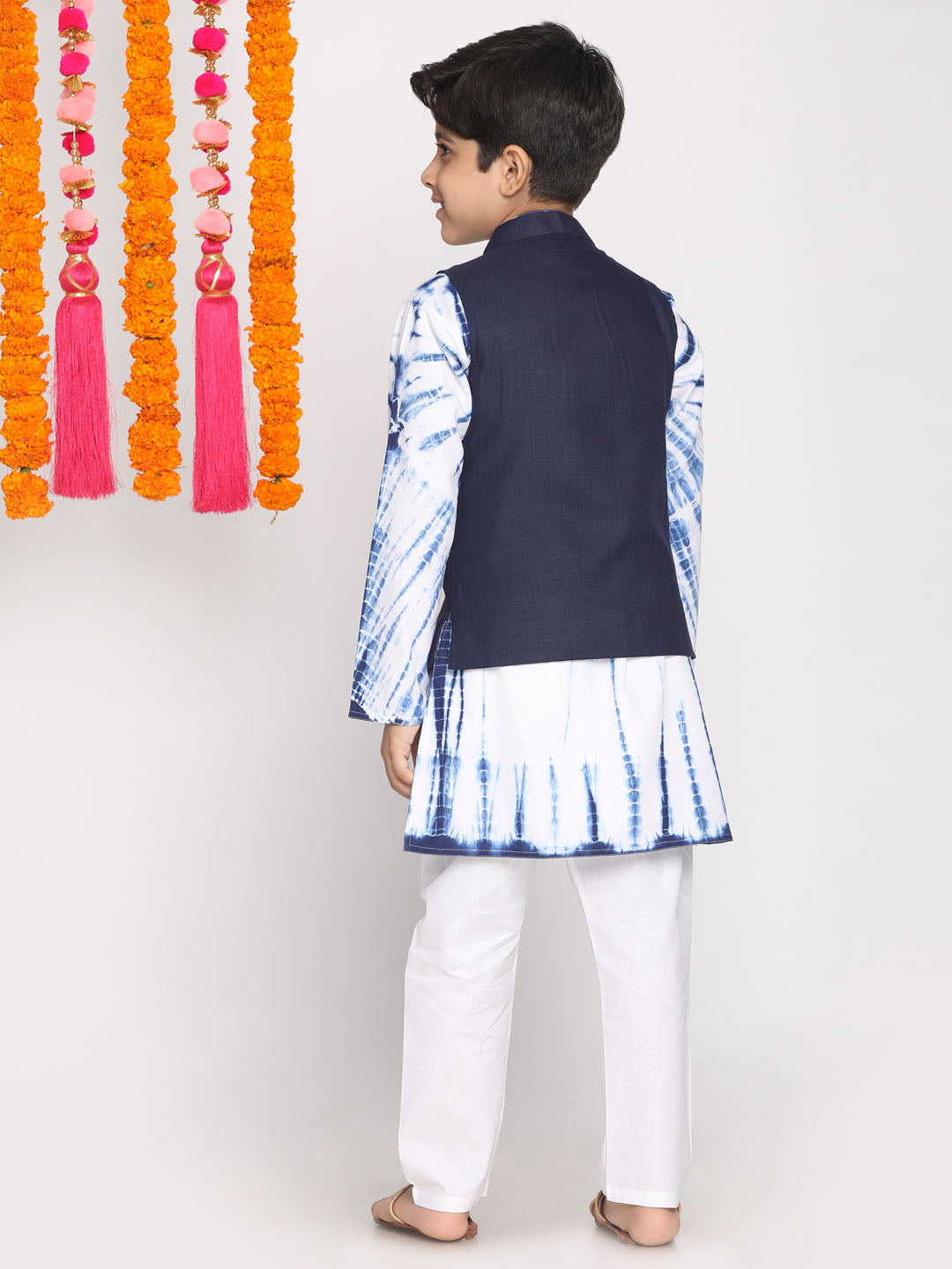 Vastramay Boys Navy Blue Dyed Regular Pure Cotton Kurta with Pyjamas & Nehru Jacket