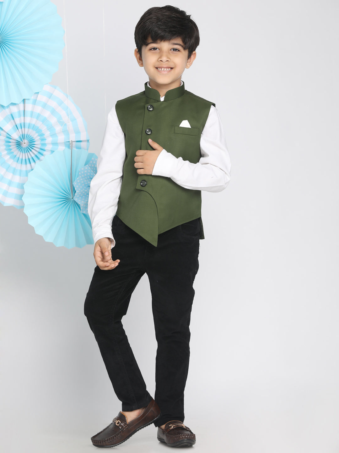 VASTRAMAY Boys Green Solid Satin Nehru Jacket