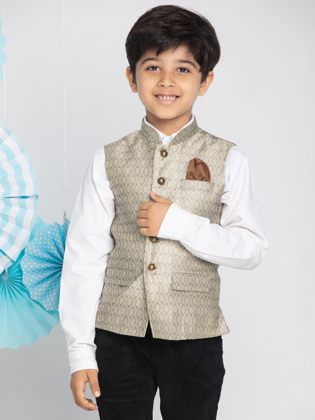 VASTRAMAY Boys Beige Nehru Jacket