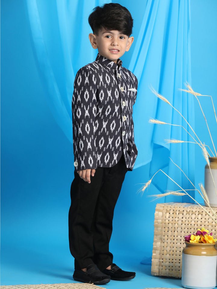 VASTRAMAY Boy's Black  Ikkat Print Traditional Jodhpuri