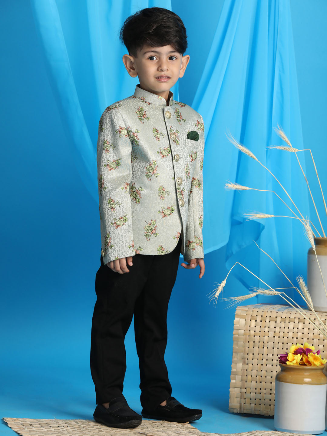 VASTRAMAY Boy's Light Green Woven Design Jodhpuri