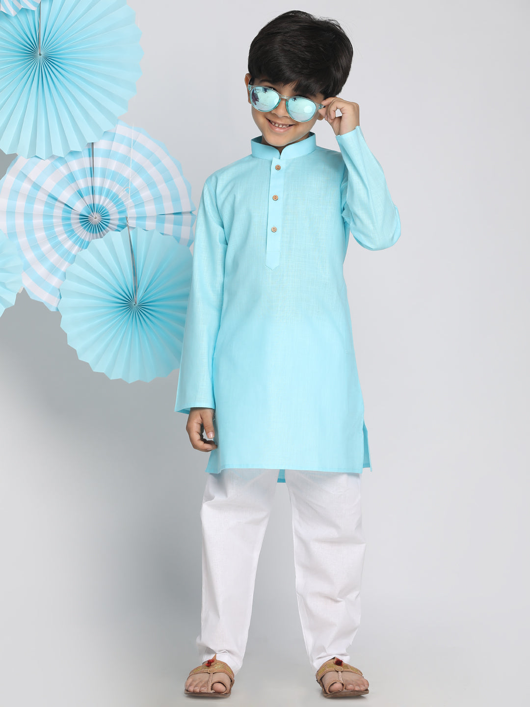 VASTRAMAY Boys Aqua Solid Kurta