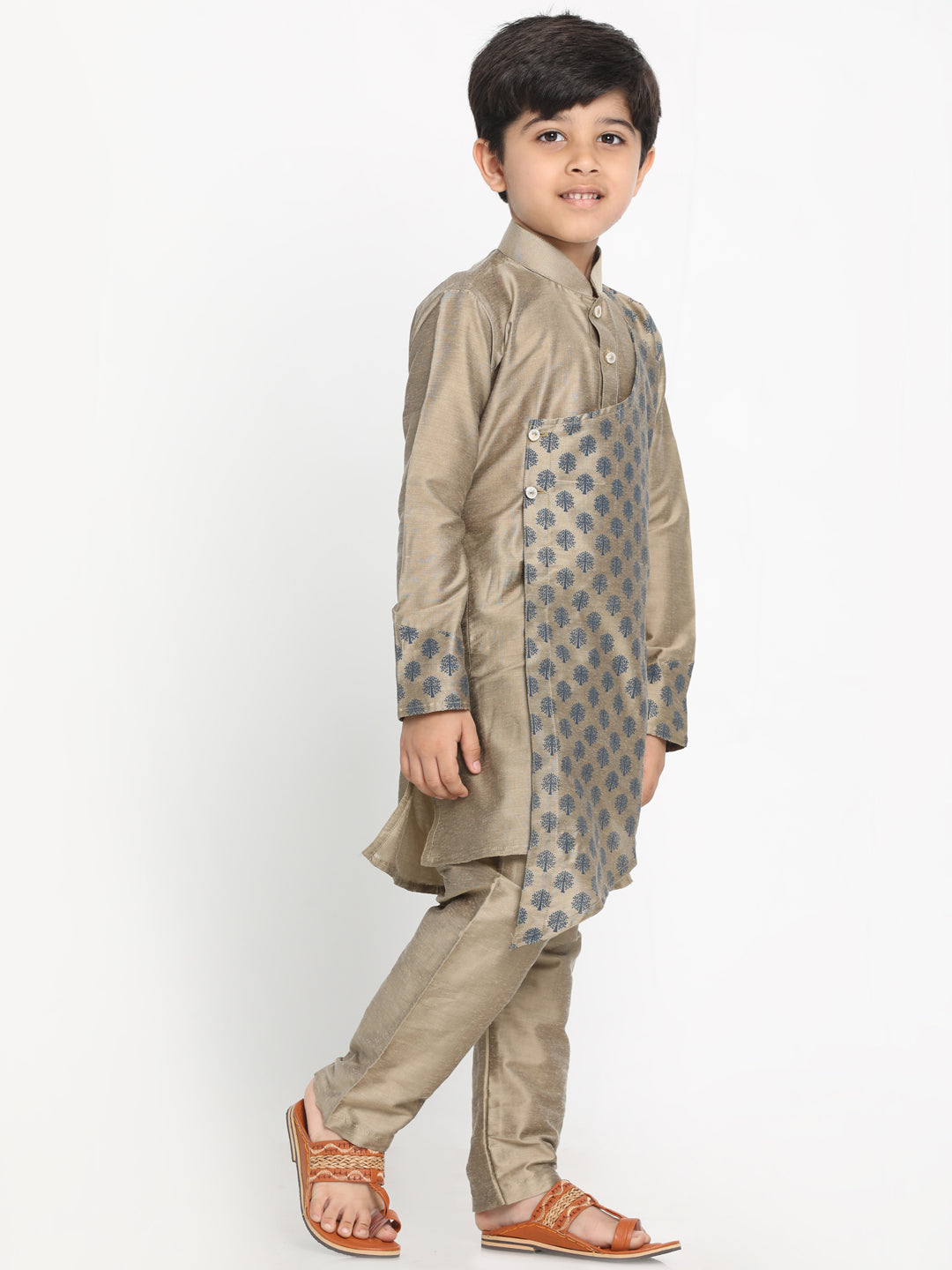 VASTRAMAY Boys Brown Ethnic Motifs Angrakha Kurta with Pyjamas