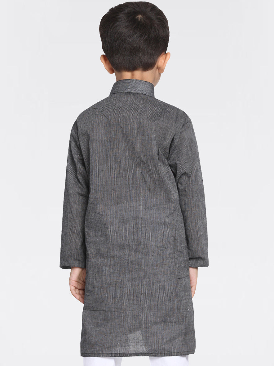 VASTRAMAY Boys Black Handloom Pure Cotton Kurta - qivii