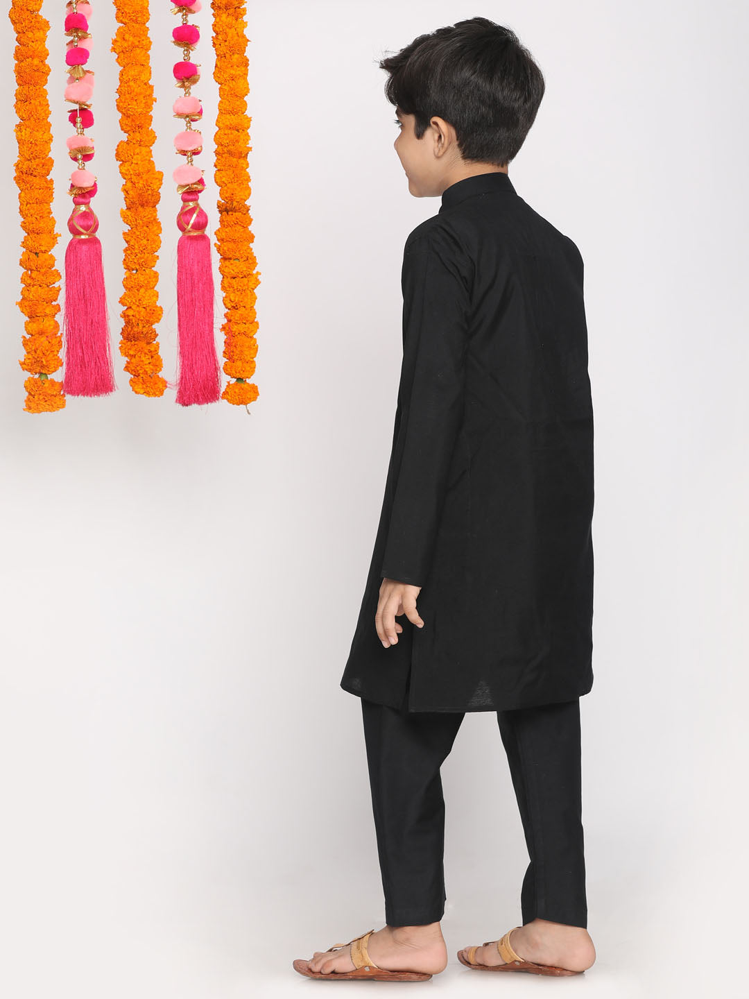 VASTRAMAY Boys Black Kurta with Pyjama