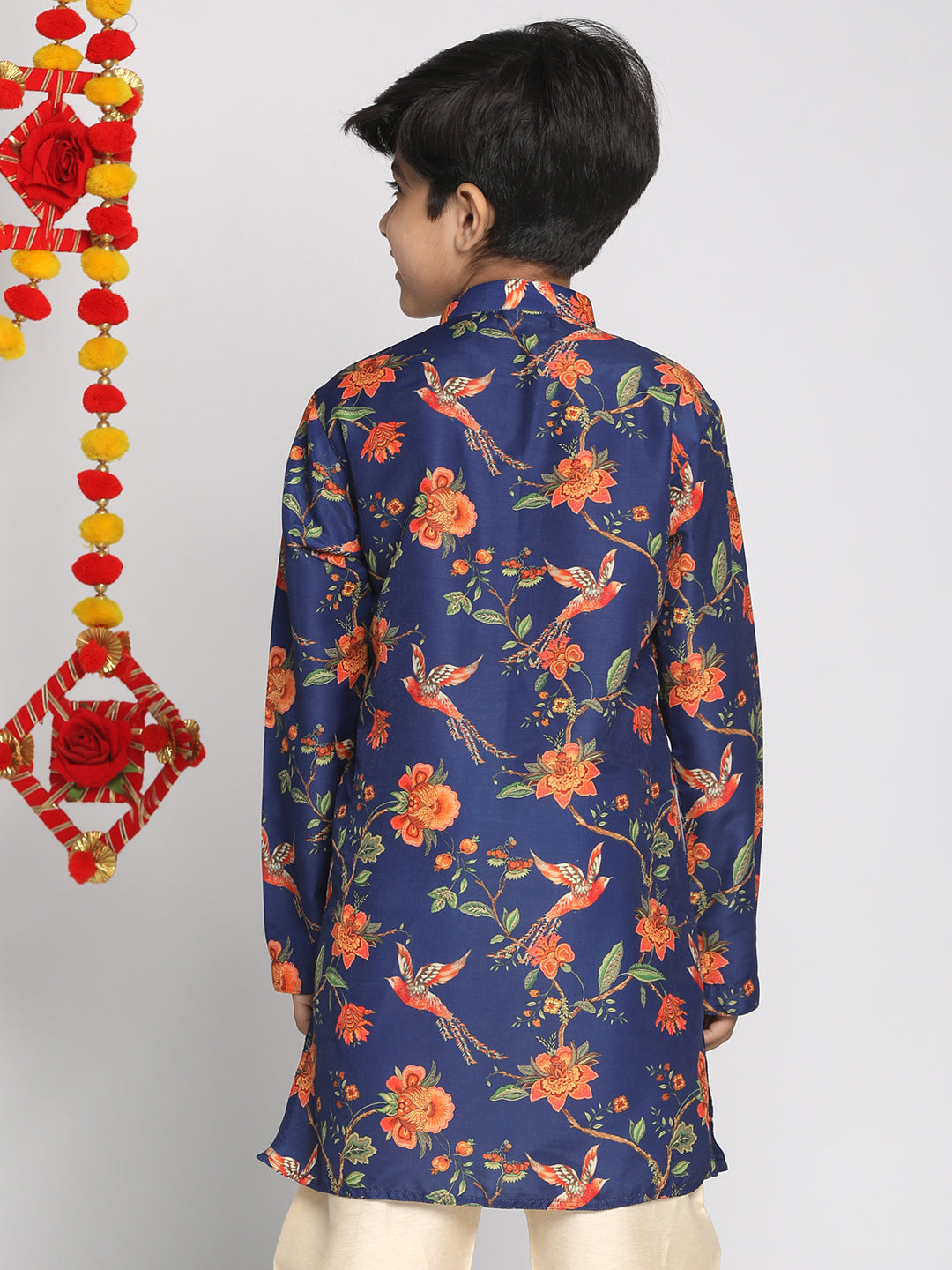 VASTRAMAY Boys' Multicolor-Base-Navy Blue Kurta With Leheriya Border