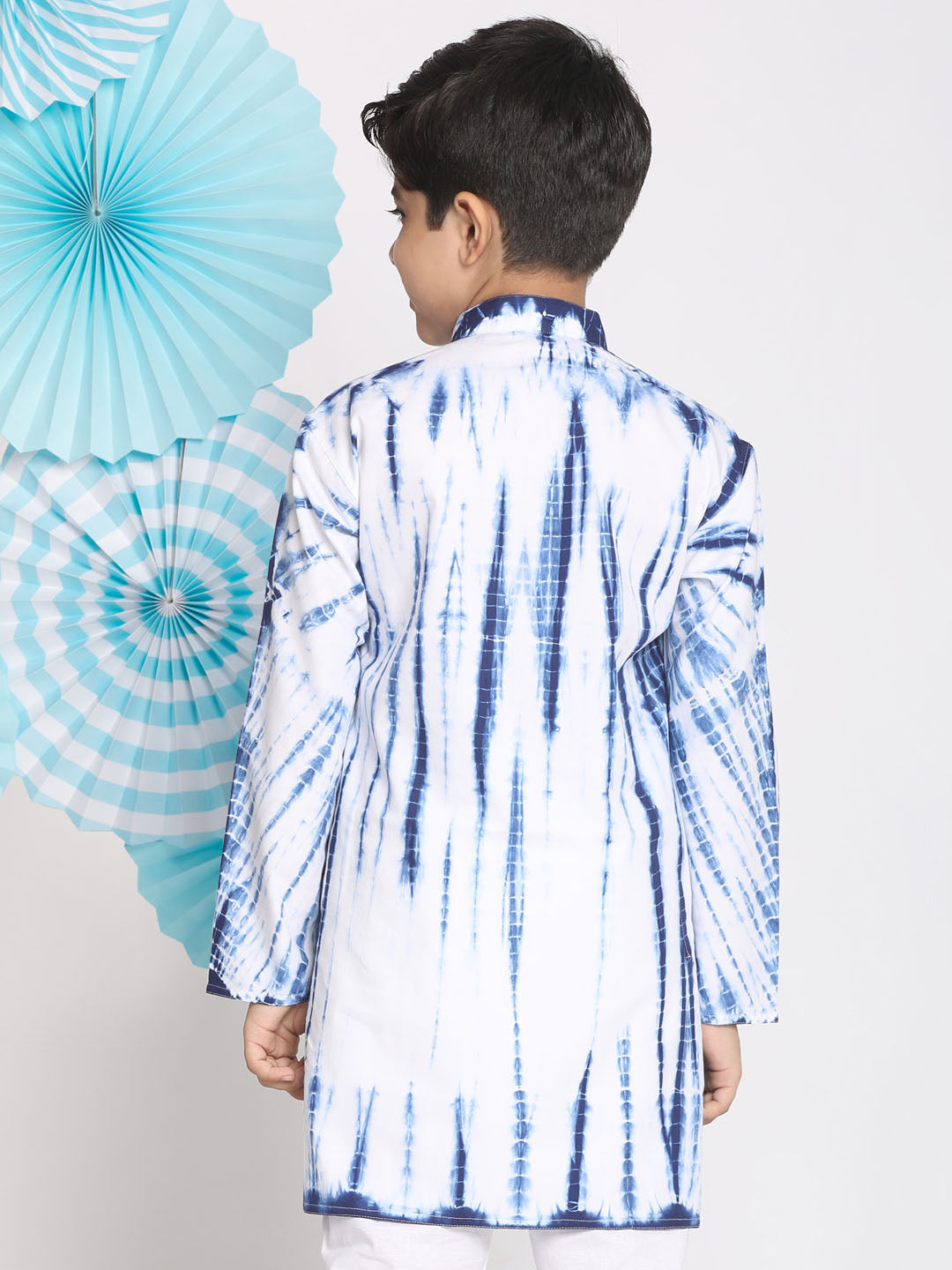 VASTRAMAY Boys' Blue And White Tie- Dye Kurta