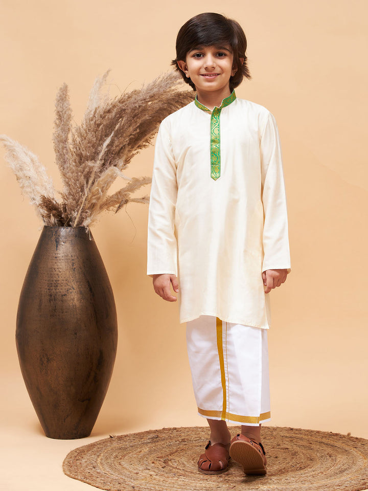 VASTRAMAY Boys' Green And White Kurta With Mundu Set