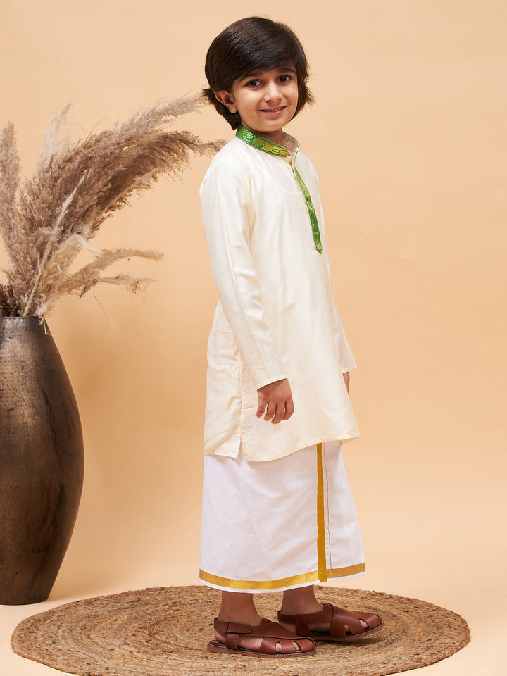 VASTRAMAY Boys' Green And White Kurta With Mundu Set