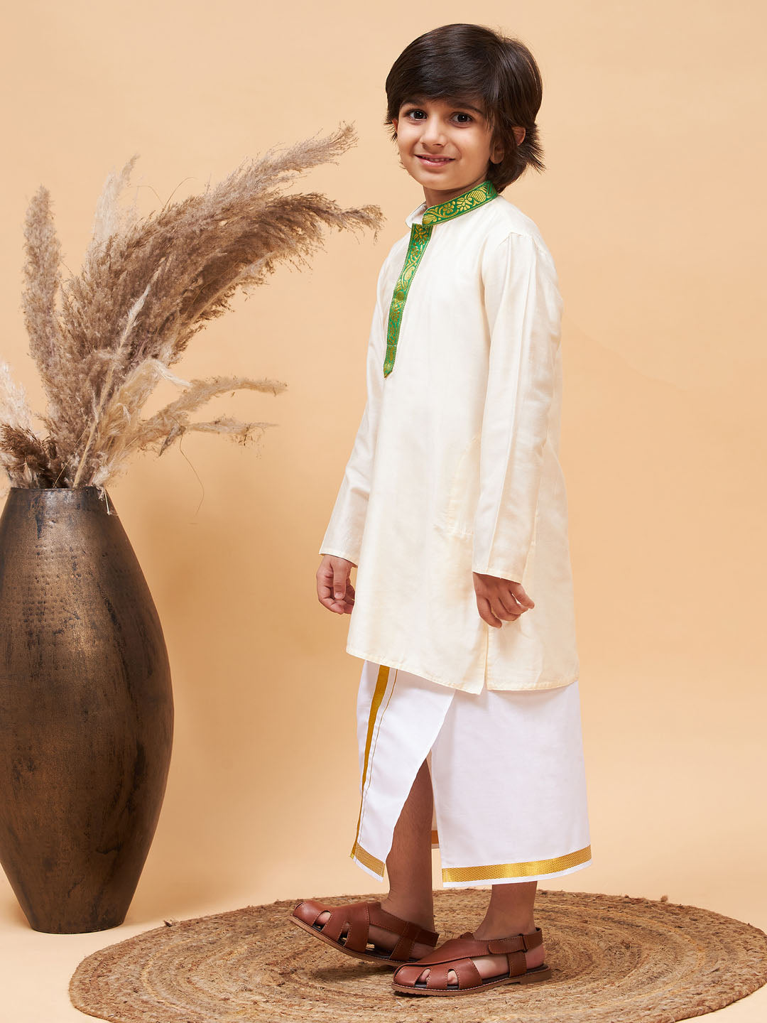 VASTRAMAY Boys' Green And White Kurta With Mundu Set