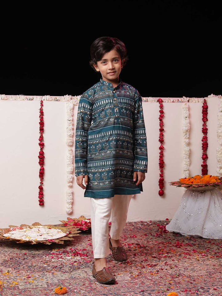 VASTRAMAY Boys' Blue Foil Printed Kurta And Cream Pyjama Set