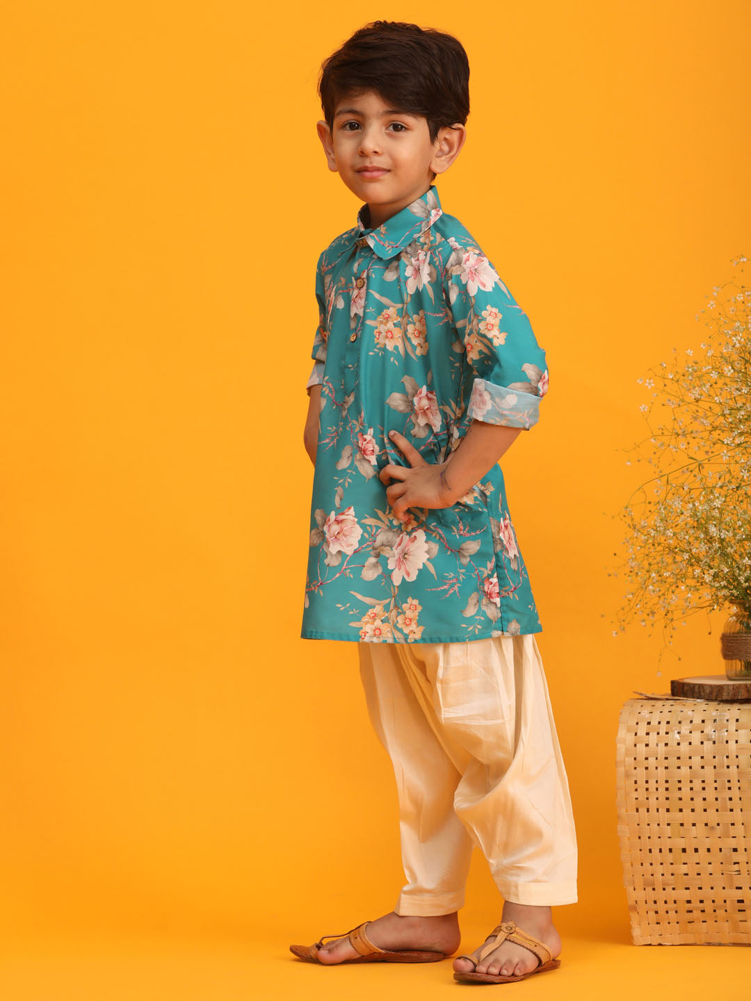 VASTRAMAY Boy's Turquoise Floral Printed Kurta with Cream Solid Pyjama Set