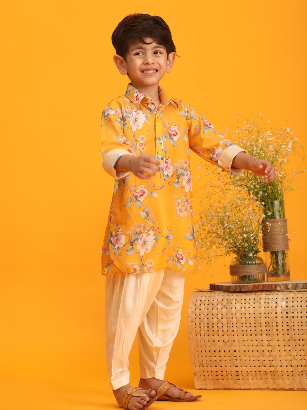 VASTRAMAY Boy's Yellow Floral Printed Kurta with Cream Solid Pyjama Set