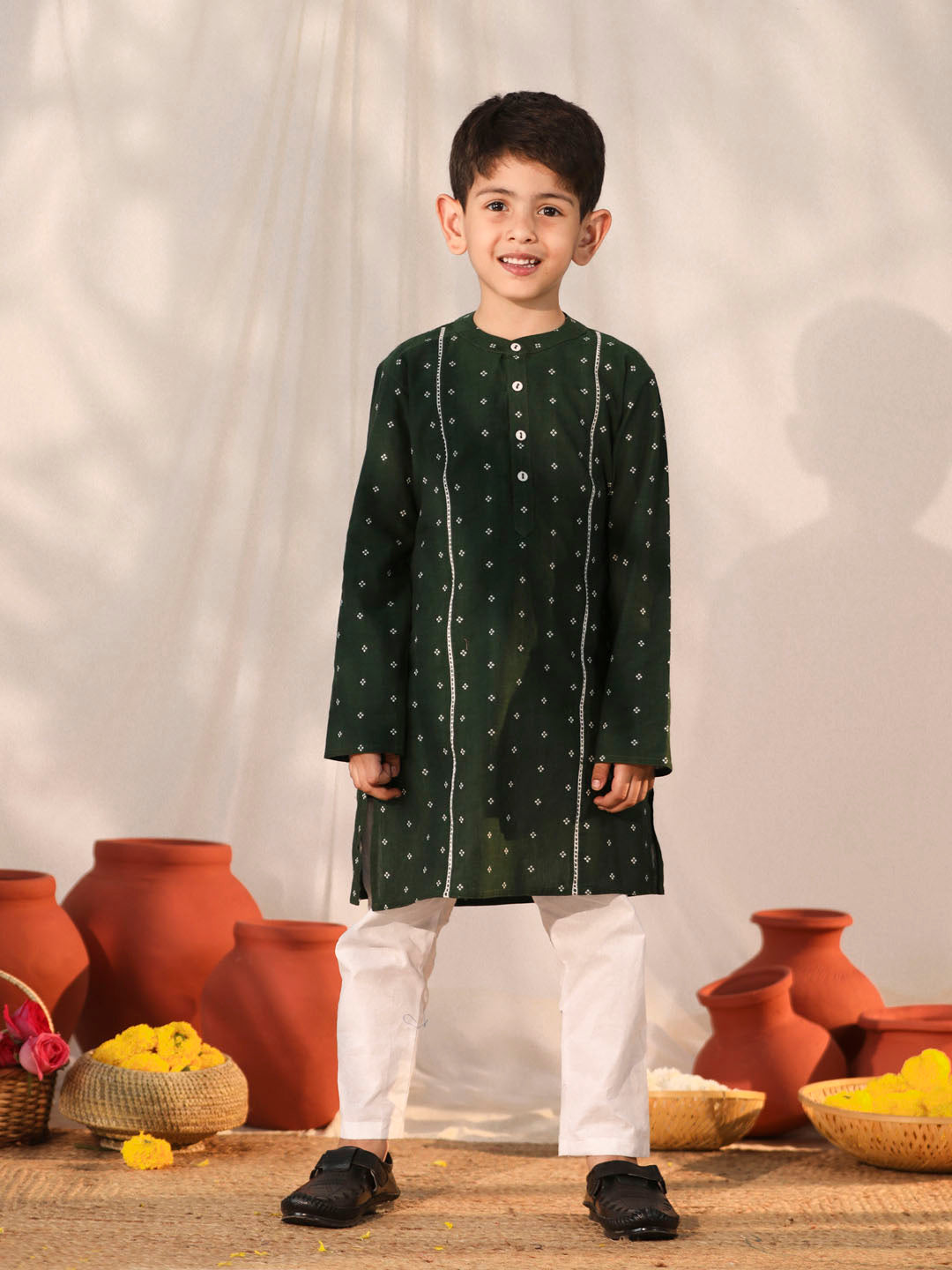 VASTRAMAY Boys' Bottle Green Kurta Pyjama Set