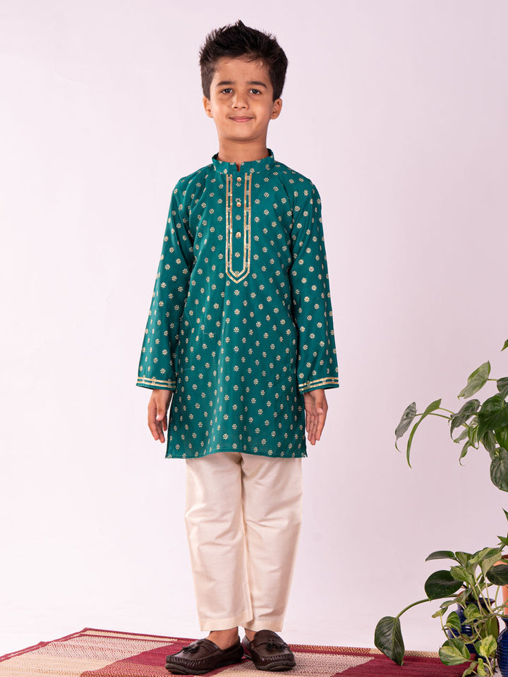 VASTRAMAY Boys' Green And Cream Kurta Pyjama Set