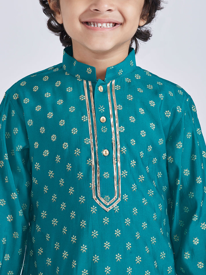 VASTRAMAY Boys' Green And Cream Kurta Pyjama Set