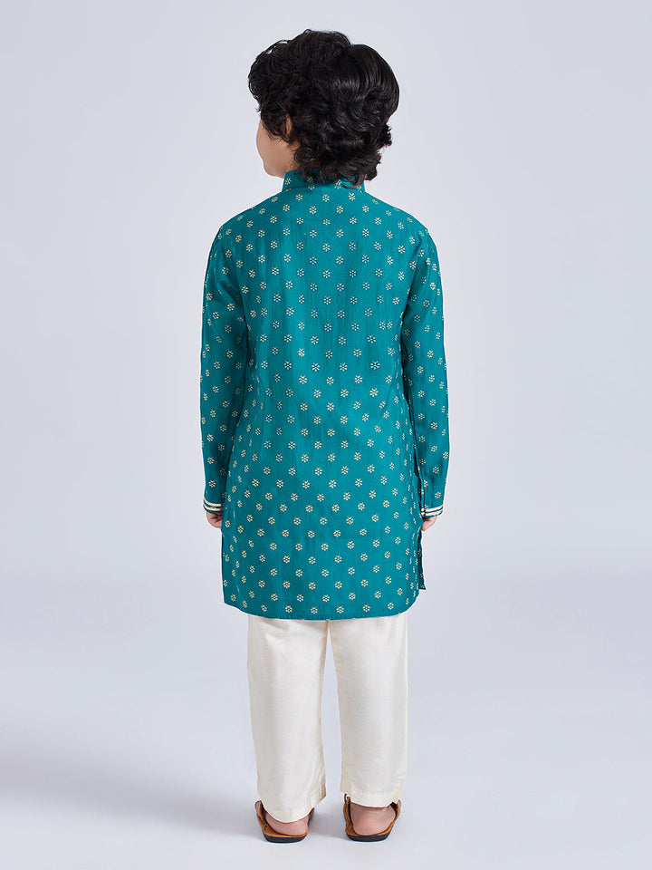 VASTRAMAY Boys' Green And Cream Kurta Pyjama Set