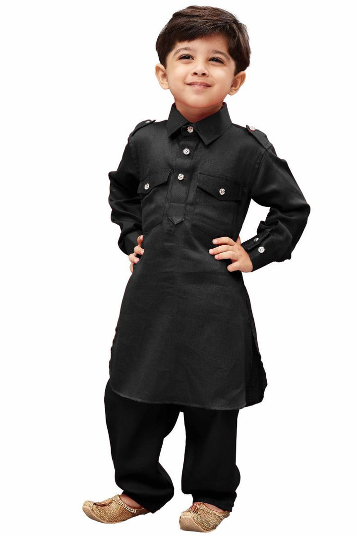 VASTRAMAY Boys' Black Cotton Pathani Kurta